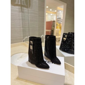 Shark Lock ankle boots